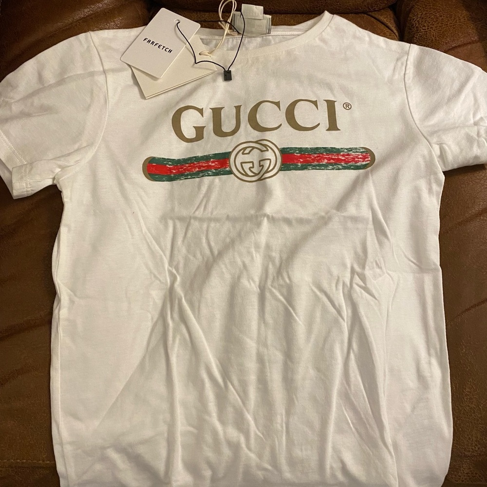 Gucci kids size 10 NWT LOGO TEE